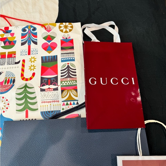 Louis Vuitton, Gucci, Goyard Shopping bags - Picture 8 of 13